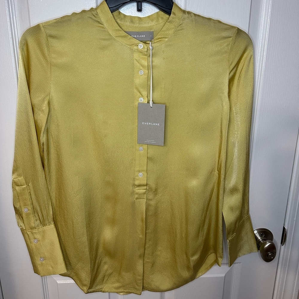 NWT Everlane Hammered Satin Popover Shirt Gold Size 4